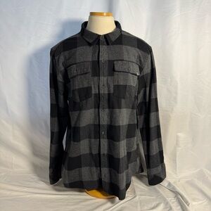 Men's Black and Gray Plaid Casual Button Down Shirt